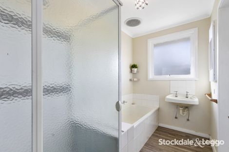 Property photo of 6 Maple Crescent Churchill VIC 3842