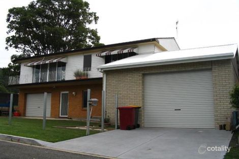 2 Vincent St, Warners Bay, NSW 2282