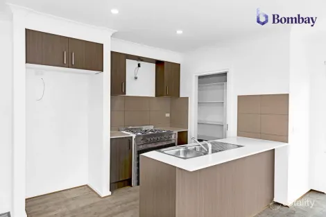 Property photo of 8 Puckle Avenue Mickleham VIC 3064