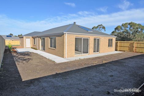 Property photo of 19 Diane Place Inverloch VIC 3996