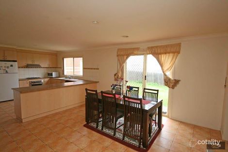Property photo of 24 Jindabyne Avenue Taylors Hill VIC 3037