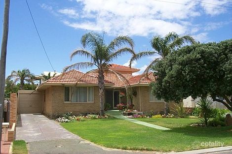 17 Belhus Dr, Trigg, WA 6029