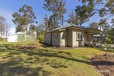 Property photo of 14 Currajong Avenue Kinglake VIC 3763