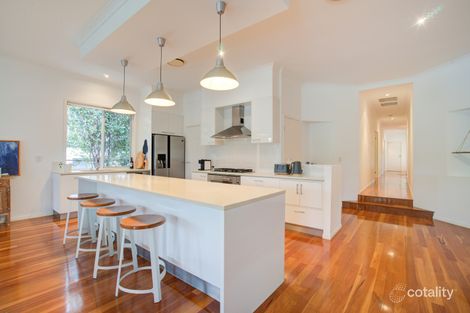 Property photo of 411 Wynnum North Road Wynnum QLD 4178