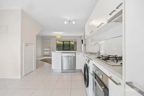 Property photo of 20 Balanada Close Alfredton VIC 3350