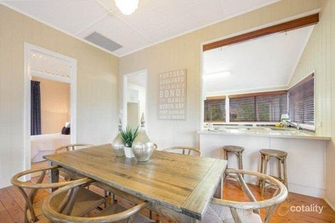 Property photo of 17 Walnut Street Wynnum QLD 4178