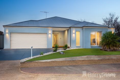 Property photo of 45 Niland Crescent Point Cook VIC 3030