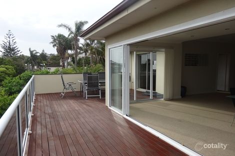 Property photo of 137 Headland Road North Curl Curl NSW 2099