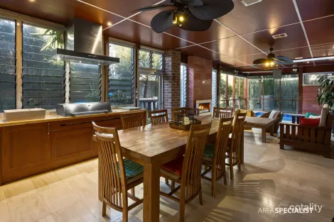 Property photo of 27 Applebox Circuit Point Cook VIC 3030