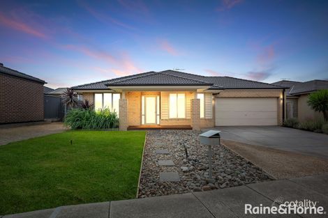 Property photo of 3 Ellesmere Grove Melton West VIC 3337