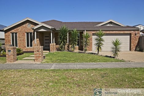 Property photo of 9 Bronson Circuit Cranbourne North VIC 3977