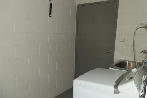 Property photo of 2/56 Borilla Street Emerald QLD 4720