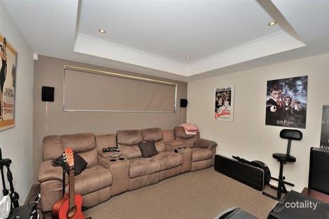 Property photo of 17 Endeavour Circle Wannanup WA 6210