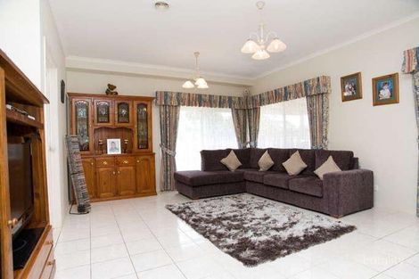 Property photo of 14 Hybrid Court Craigieburn VIC 3064