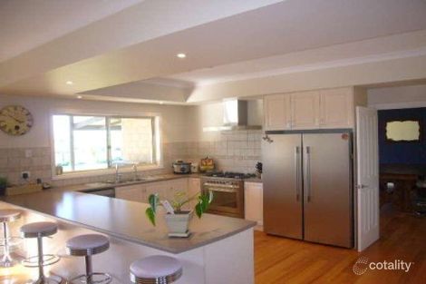 Property photo of 3 Horseshoe Court Deepdale WA 6532