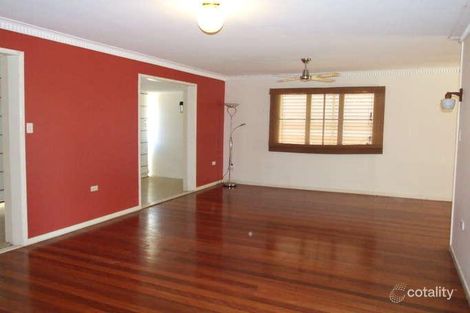 Property photo of 25 Dirkala Street Mansfield QLD 4122