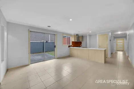 Property photo of 9 Hardwick Road Point Cook VIC 3030