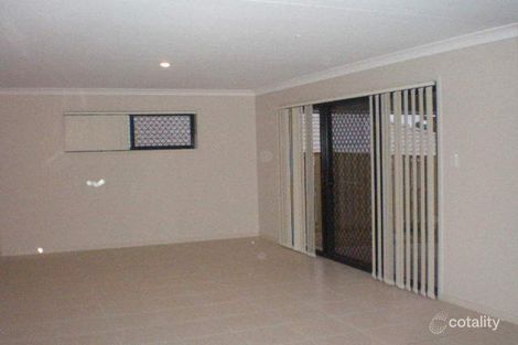 Property photo of 6 Lawley Crescent Pacific Pines QLD 4211