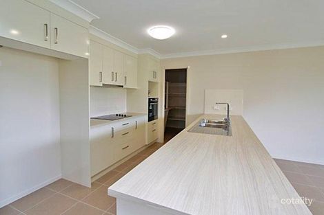 Property photo of 32 Stega Place Wynnum West QLD 4178