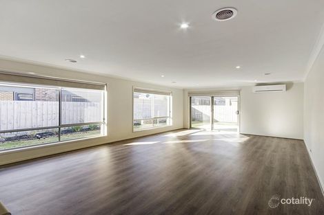Property photo of 38 Bridgewater Circuit Armstrong Creek VIC 3217