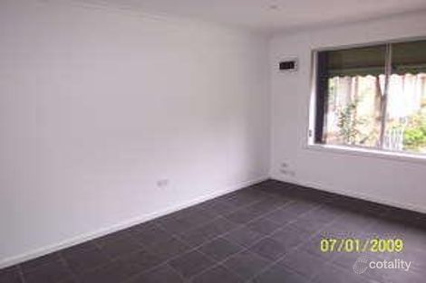 Property photo of 4/11 Merchiston Grove Strathmore VIC 3041