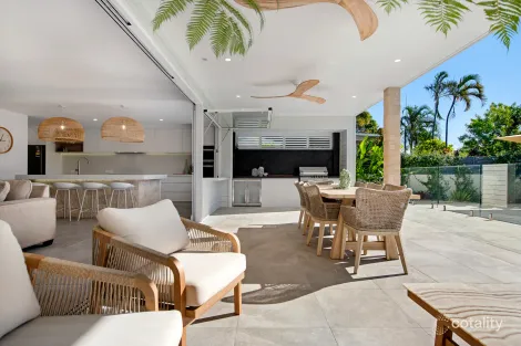 Property photo of 6 Frascati Street Mermaid Waters QLD 4218