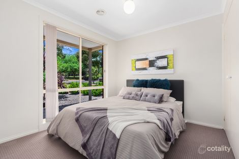 Property photo of 17 Regent Close Berwick VIC 3806