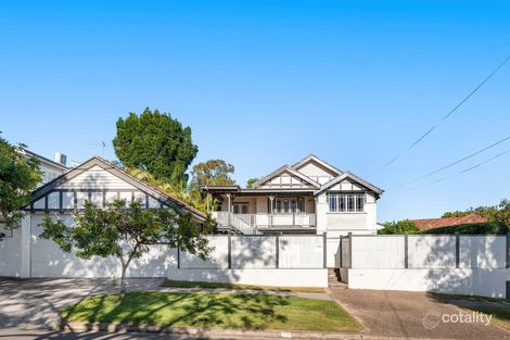 12 Albert St, Holland Park West, QLD 4121