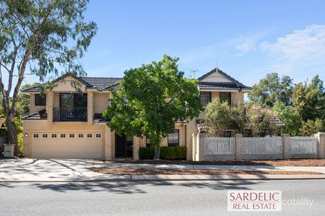 74 Park St, Como, WA 6152