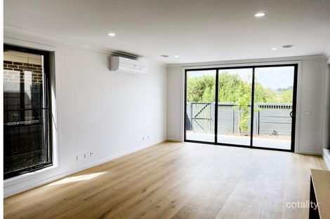 Property photo of 61 Billy Buttons Drive Narre Warren VIC 3805