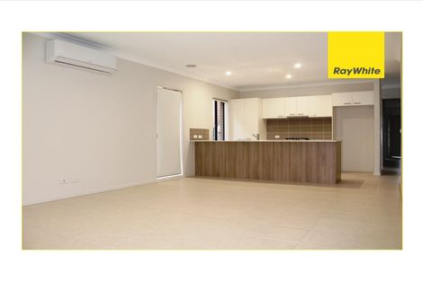 Property photo of 82 Solitude Crescent Point Cook VIC 3030