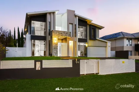 80 Hawthorn Cct, Stretton, QLD 4116