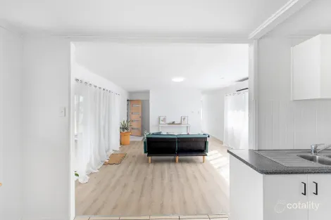 Property photo of 3 Allunga Entrance Glen Eden QLD 4680