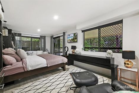 Property photo of 10 Heulan Court Reedy Creek QLD 4227