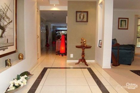 Property photo of 2 Hebe Place Cameron Park NSW 2285