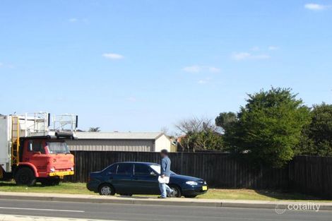 25 Heathcote Rd, Moorebank, NSW 2170