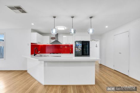 Property photo of 31 Elkhorn Way Point Cook VIC 3030