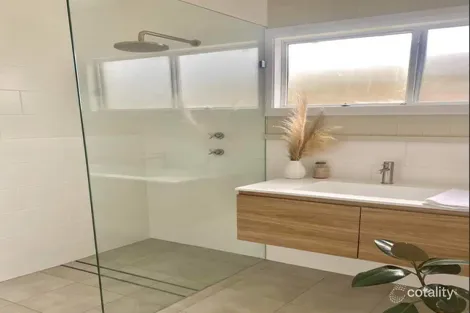 Property photo of 60 Bass Avenue Killarney Vale NSW 2261