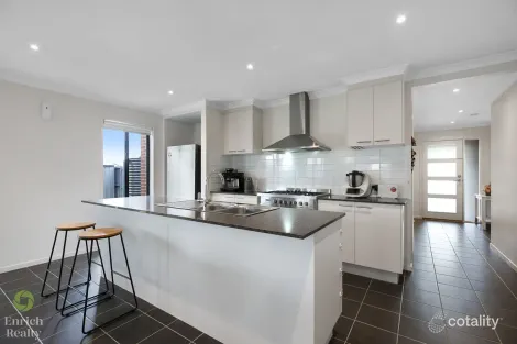 Property photo of 3 Gaston Court Trafalgar VIC 3824