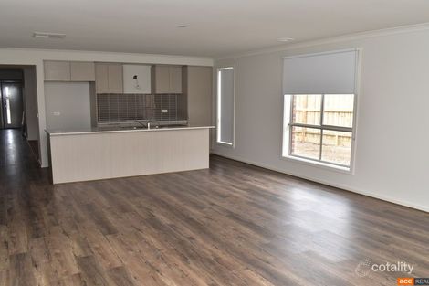 Property photo of 4 Straun Road Mickleham VIC 3064