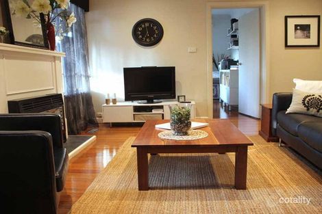 Property photo of 16 Hillview Avenue Mount Waverley VIC 3149