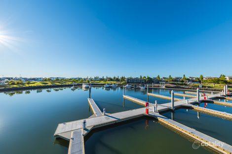 Property photo of 52 Azure Way Hope Island QLD 4212