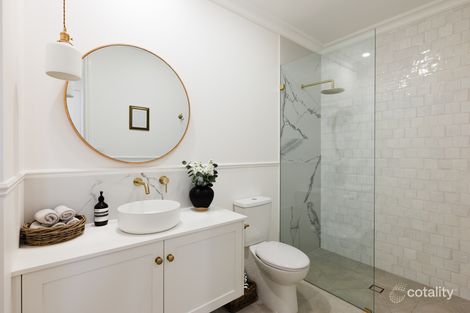 Property photo of 11 Fairholme Street Mount Lofty QLD 4350