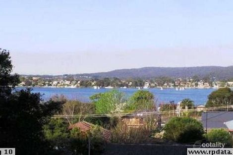 Property photo of 22 Hughes Street Point Clare NSW 2250