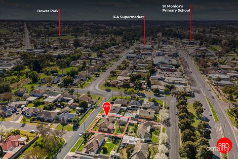 Property photo of 1 Chifley Avenue Kangaroo Flat VIC 3555