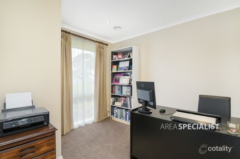 Property photo of 15 Kooyong Close Hampton Park VIC 3976