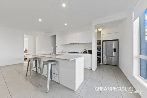 Property photo of 30 Annie Avenue Lang Lang VIC 3984