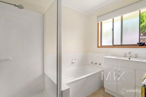 Property photo of 1/1 Dooleys Avenue Rosetta TAS 7010