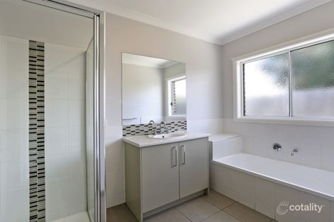 Property photo of 2/5 Corvi Court Lara VIC 3212