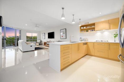 Property photo of 632/3 Pendraat Parade Hope Island QLD 4212
